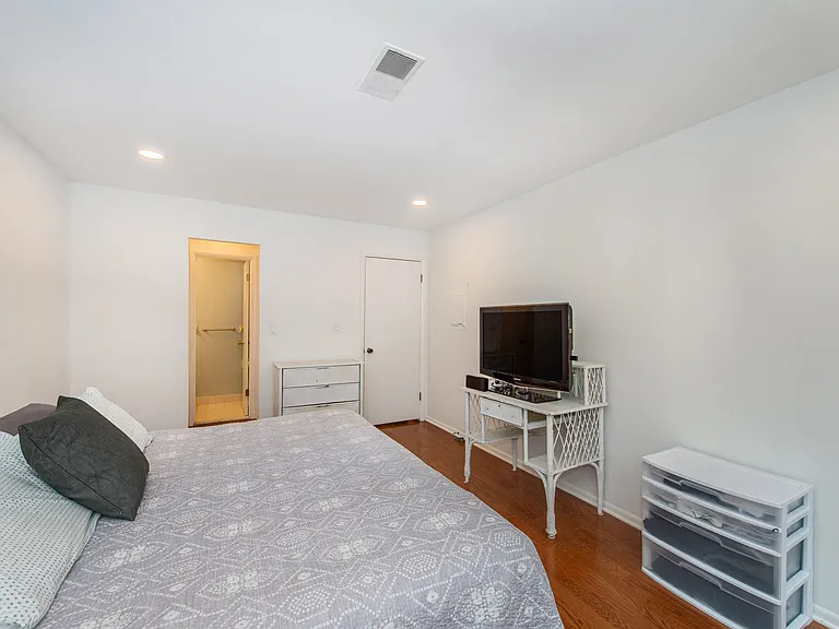 41 Mount Kemble Ave #310 — Photo 14