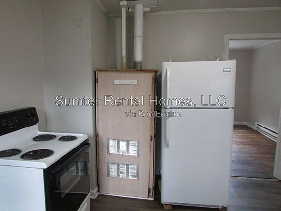 4th image of 207 Montreat St