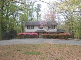 1220 Mulberry Rd, Martinsville, VA 24112