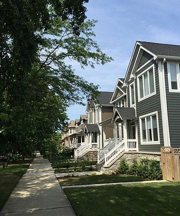 2nd image of 3623 N Avondale Ave