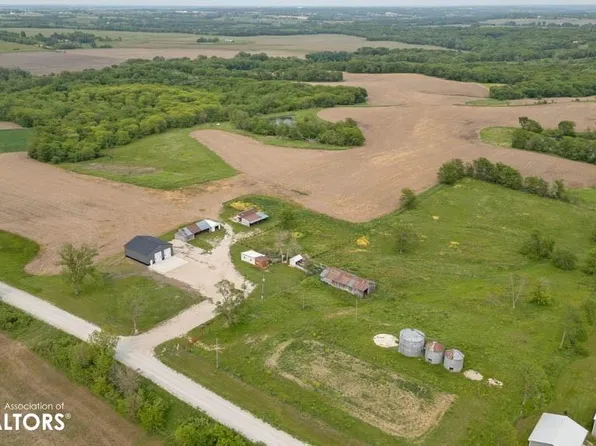 14425 85th Ave, Indianola, IA 50125