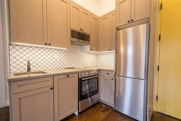 Rented by Brick&Mortar | media 68