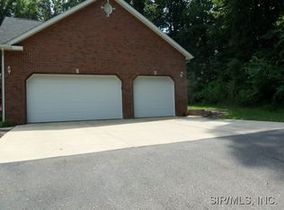 148 S Mulberry Rd, Collinsville, IL 62234