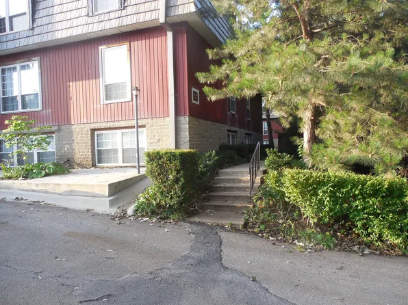 737 18th St APT 1, Des Moines, IA 50314