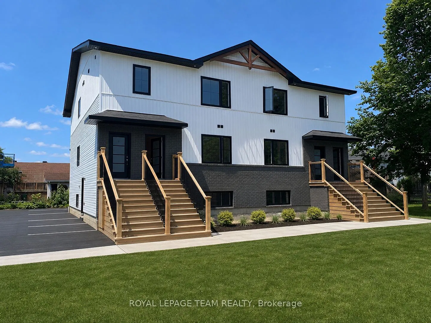 2 bed, $2,300 — Photo 2