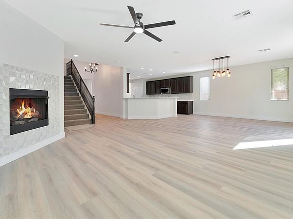 4th image of 7435 Dumbarton Oaks St