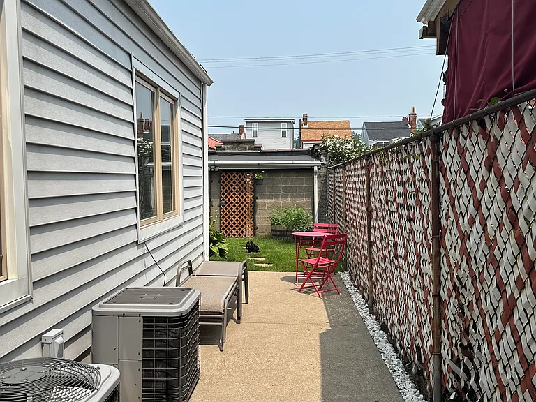 1919 Sidney St #1 — Photo 10