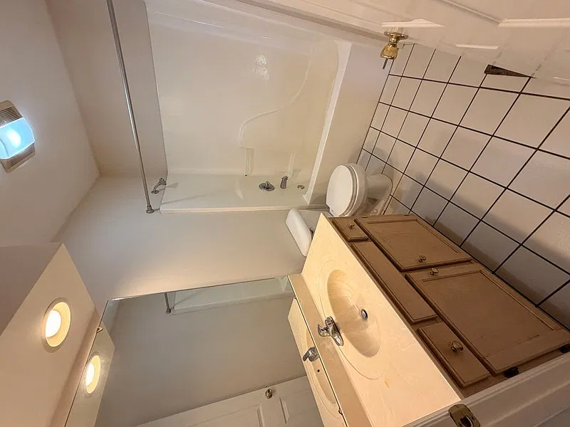 3877 — Photo 4