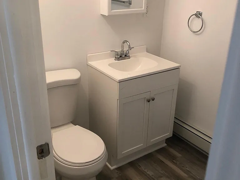 37 Terryville Ave #3 — Photo 6