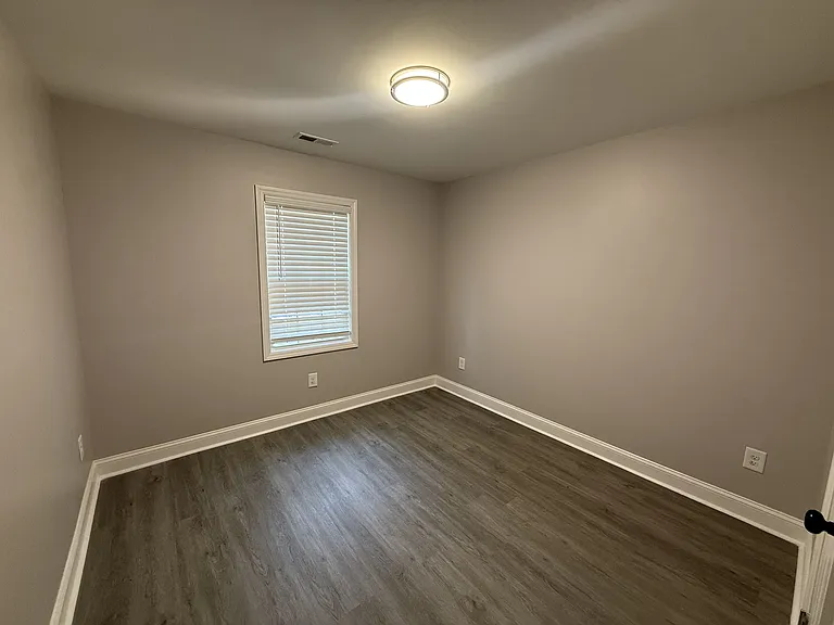 251 Booth Ave — Photo 6