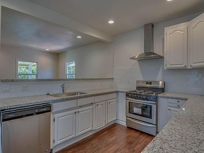 232 E Ellis St, Stockton, CA, 95204