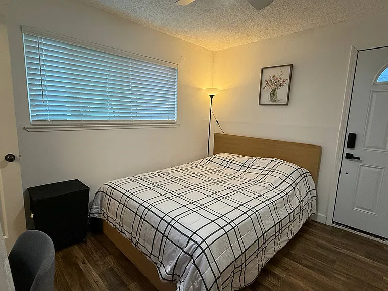41 Katie Ct — Photo 23