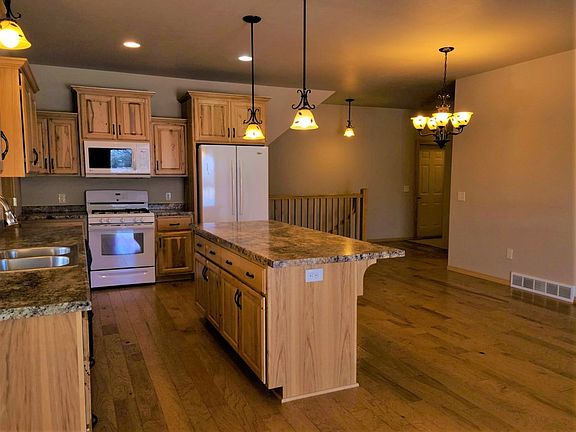 3rd image of 2400 Cherrywood Ln Unit 50
