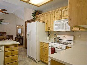 3rd image of 10152 S Swindon Cir