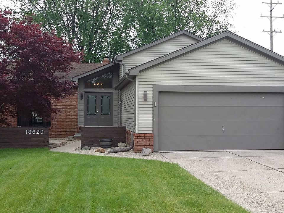 1st image of 13620 Grove Park Dr