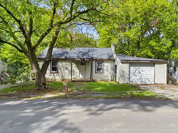2nd image of 9 Proctor Dr