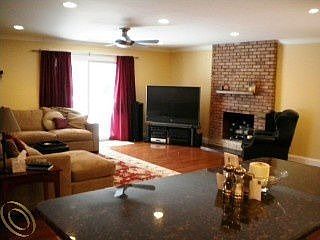 3rd image of 1899 Chatham Dr