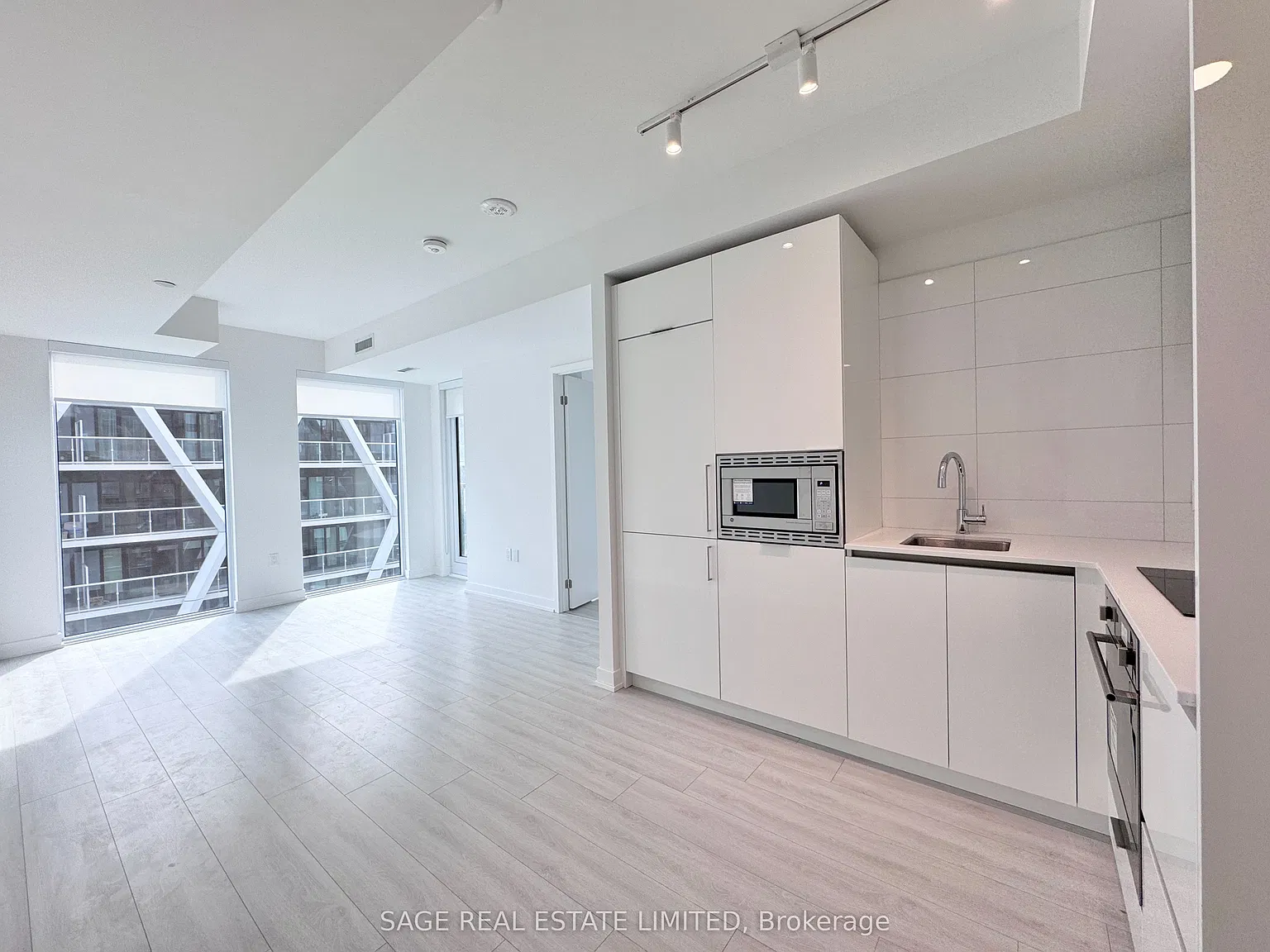1 bed, $2,350 — Photo 1