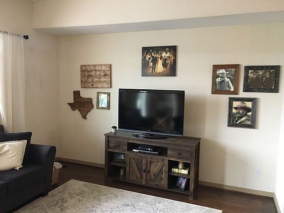 4th image of 5707 La Vista Dr