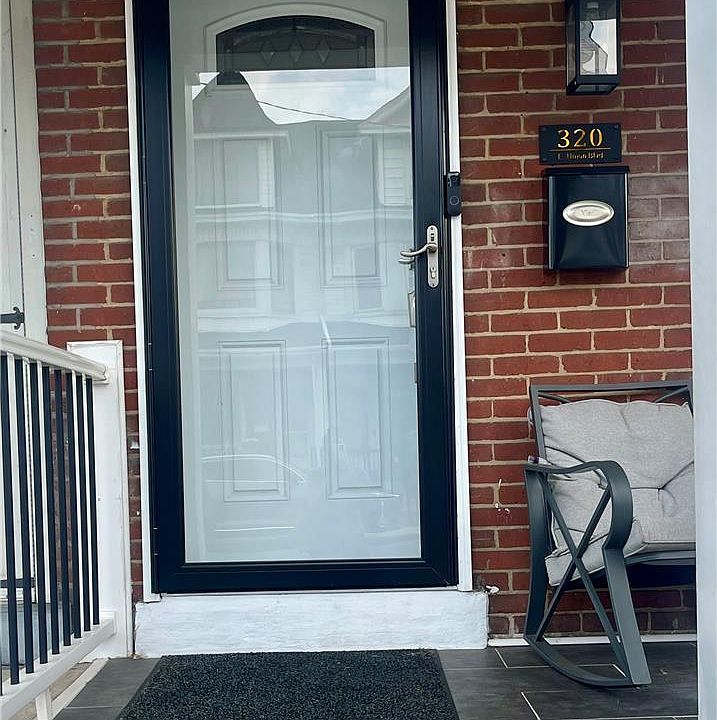 1st image of 320 E Union Blvd