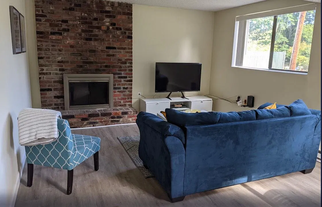 2 bed, 950 sqft, $1,850 — Photo 3