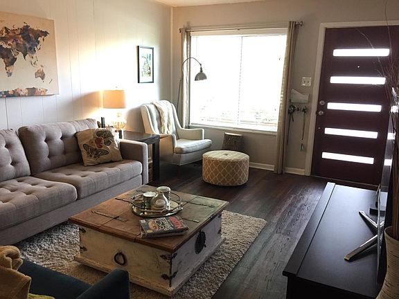 4th image of 1605 Valleyridge Dr #B