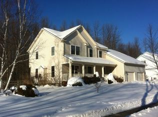 68 Edinborough Dr, Burlington, VT 05408