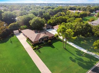 821 Cook Dr, Grand Prairie, TX 75050