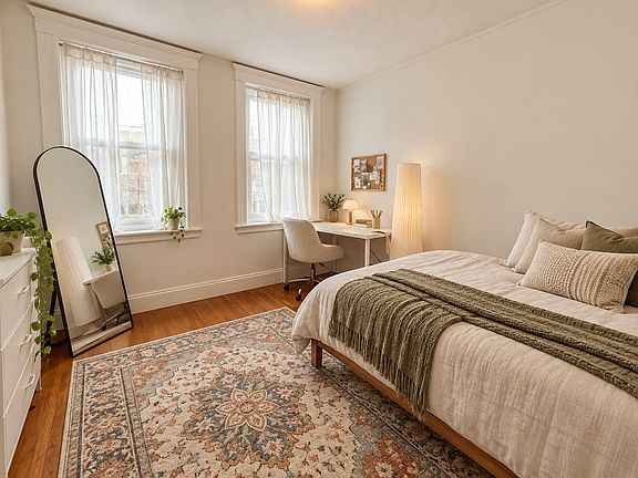 3rd image of 11 Brainerd Rd #2