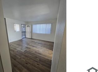 116 E 99th St, Los Angeles, CA 90003
