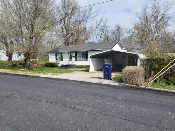 407 W 13th St #M, Mountain Grove, MO 65711