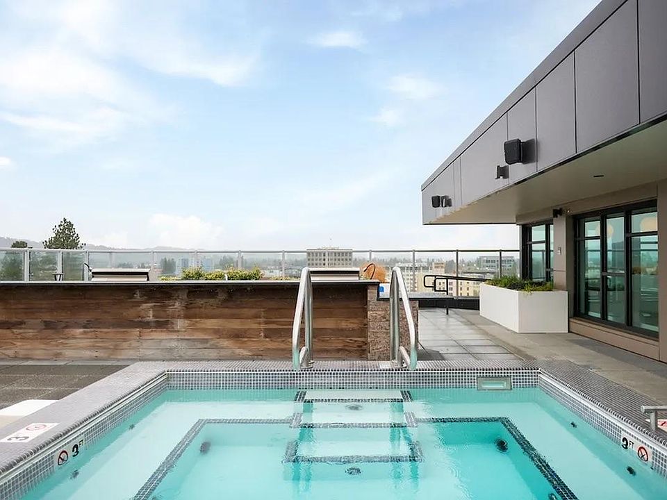 1st image of 480B E Broadway #1222