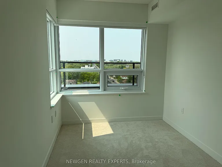556 Marlee Ave #912 — Photo 14