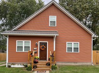 139 6th St SE, Linton, IN 47441