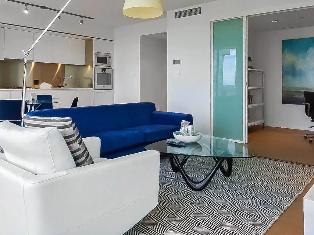 2 bed, 874 sqft, $4,990 — Photo 2