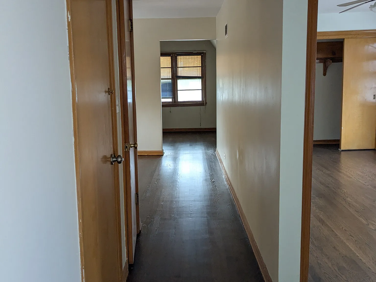2 bed, 950 sqft, $1,700 — Photo 3