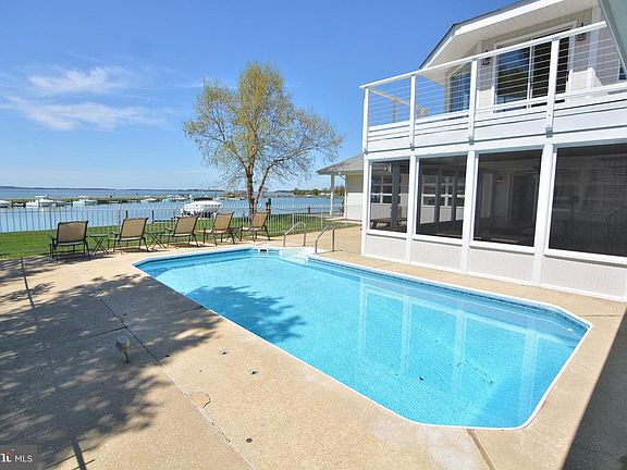 5th image of 119 Prospect Bay Dr W