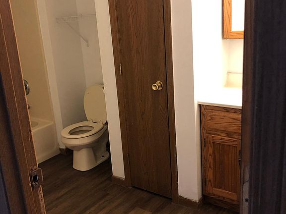 5th image of 300 Jay Ray Ct #5