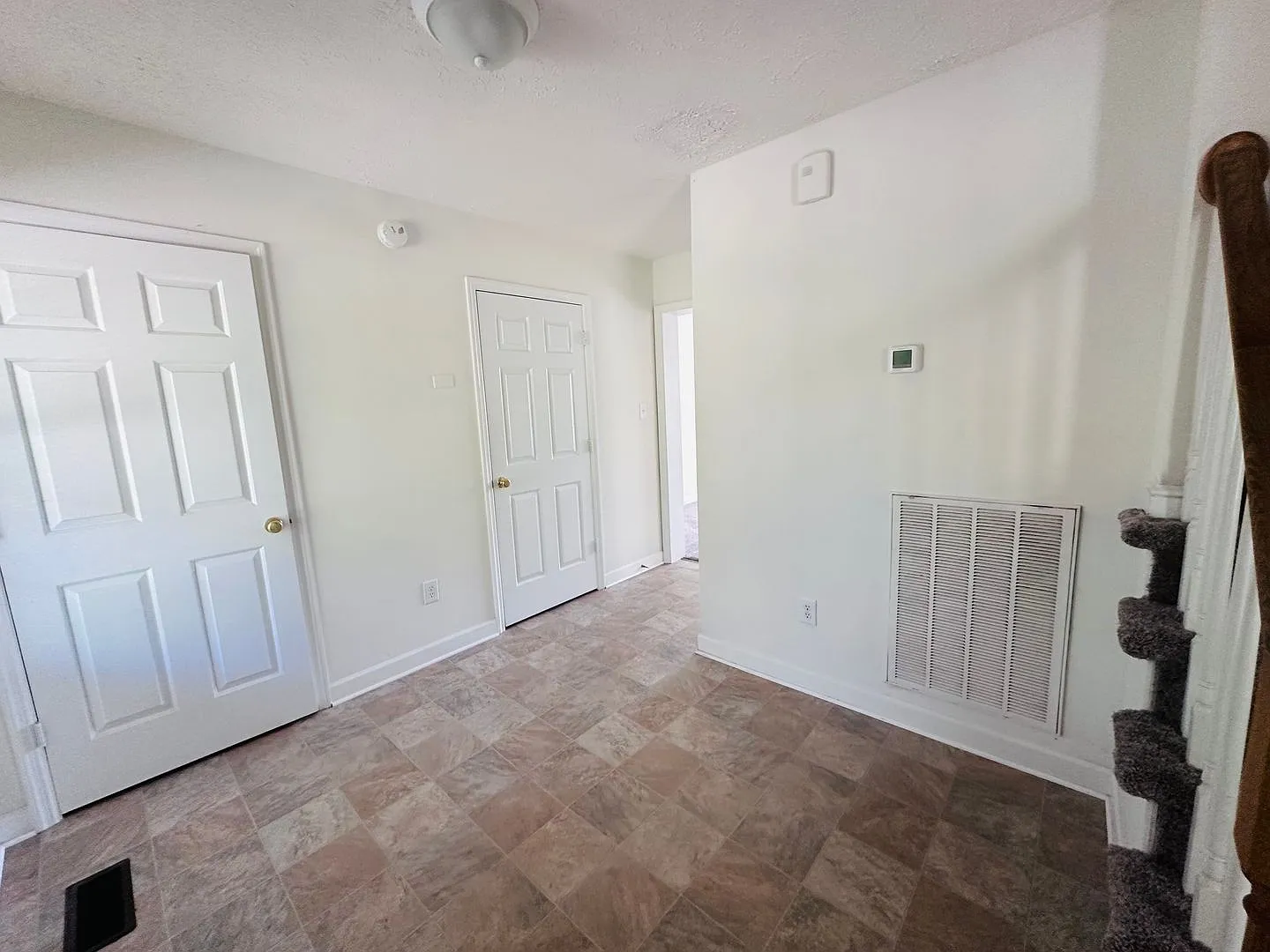 3 Bedroom 2 Bath Duplex — Photo 3