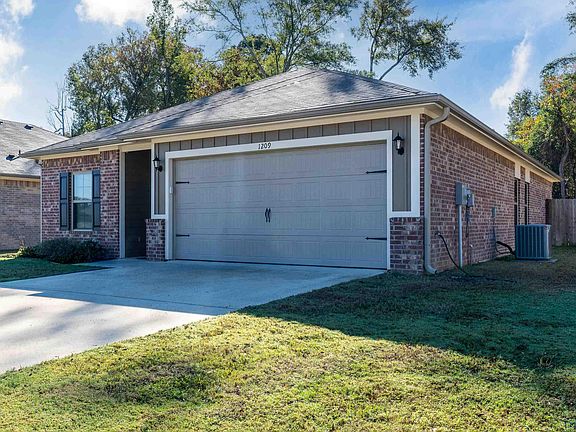 4th image of 1209 Mission Creek Dr