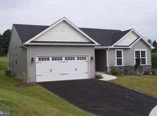 3 Jana Ct, Reading, PA 19607