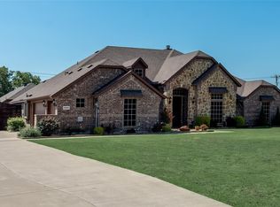13066 Franklin Ln, Forney, TX 75126
