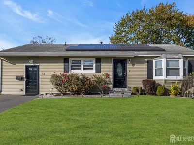 19 Cypress Dr, Parlin, NJ, 08859