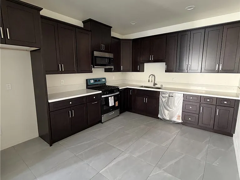 774-1 S Acacia Ave #1 — Photo 3