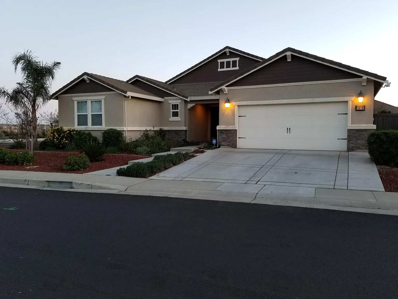 8016 Maiss Way photo 1