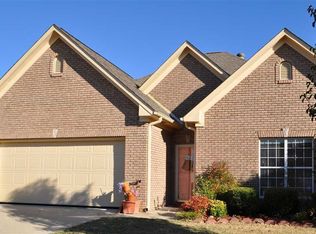 817 Savannah Ln, Calera, AL 35040