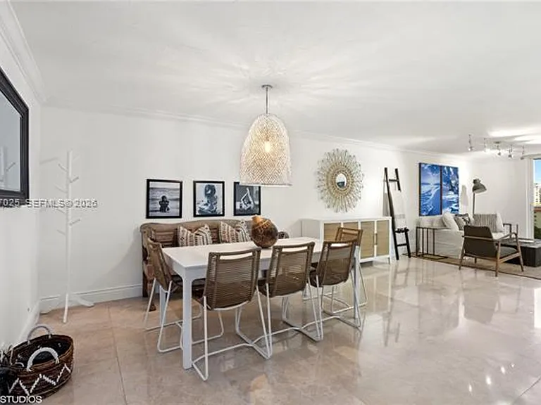 2401 Collins Ave #909 — Photo 1