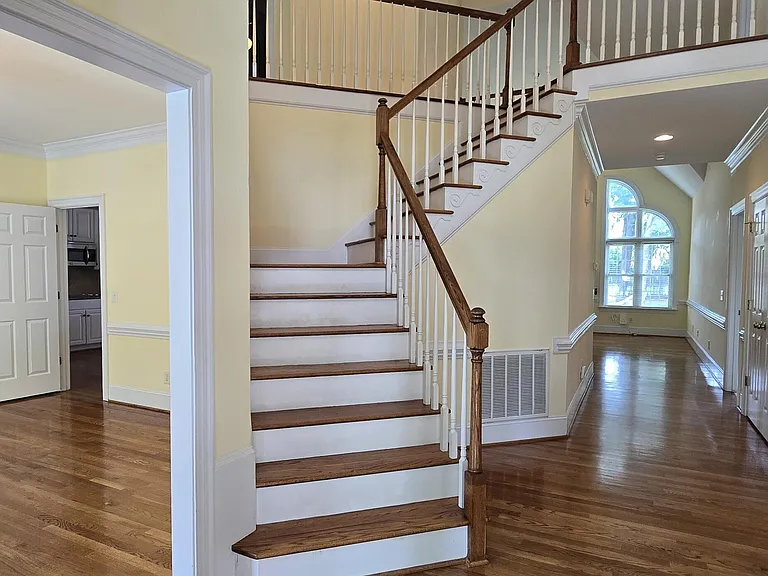 4208 Leicester Ct — Photo 3