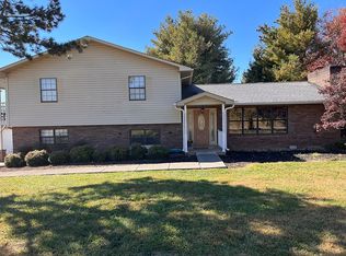 1515 Nathan Hills Dr, Maryville, TN 37801