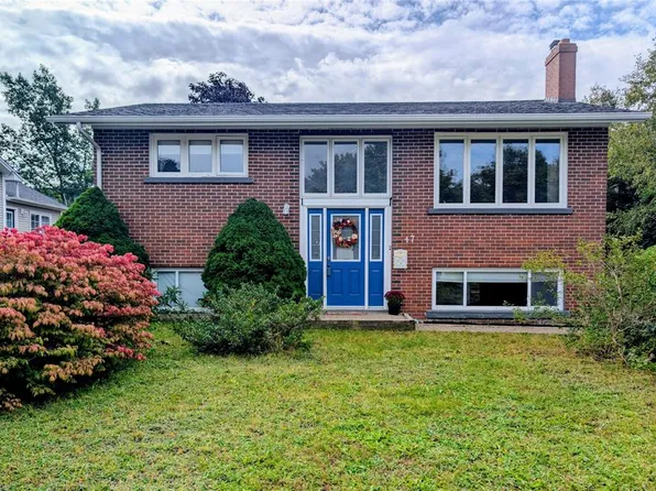47 Grandy Avenue, Gander, NL A1V1B3